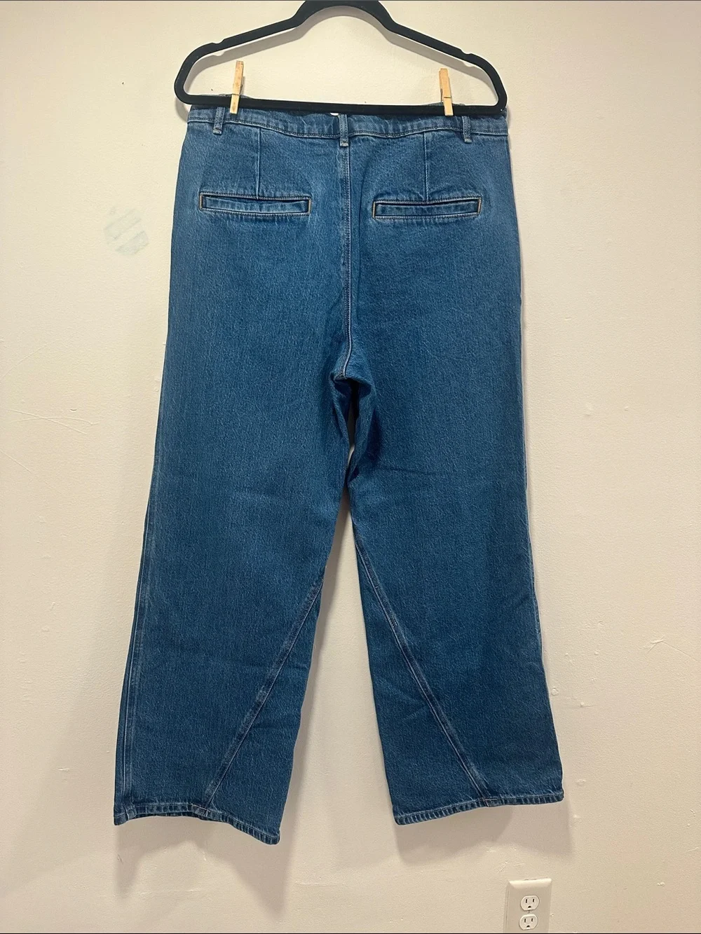 LOFT Relaxed Fit Women’s Jeans - Blue Wash 016
